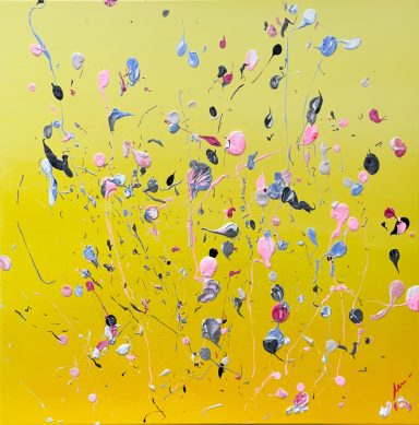 IMPULSO-EXPANSIÓN Fondo amarillo con salpicaduras de pintura en rosa, azul y negro.