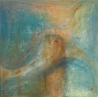 Pintura abstracta con tonos azules, naranjas y suaves trazos fluidos.